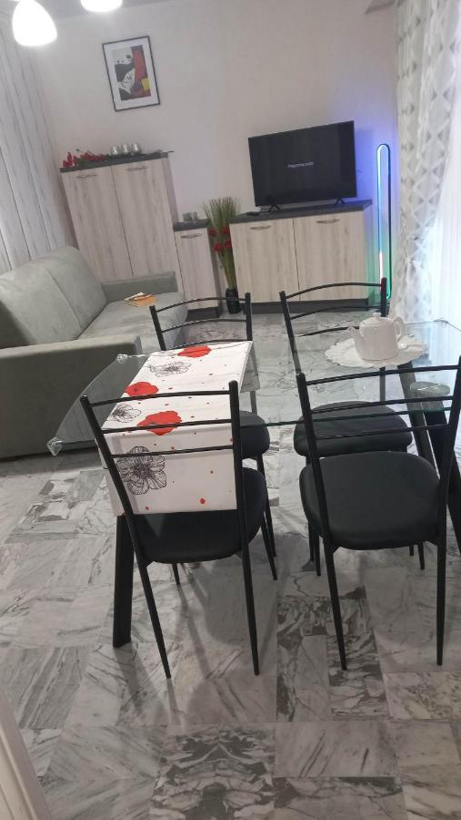 Chez Bianca Les Coquelicots Les Lucioles Apartman Menton Kültér fotó